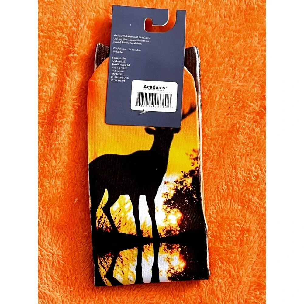 Austin Trading Co Buck Deer Sunset Graphic Casual Crew Socks Mens 3-9 1 Pair NEW